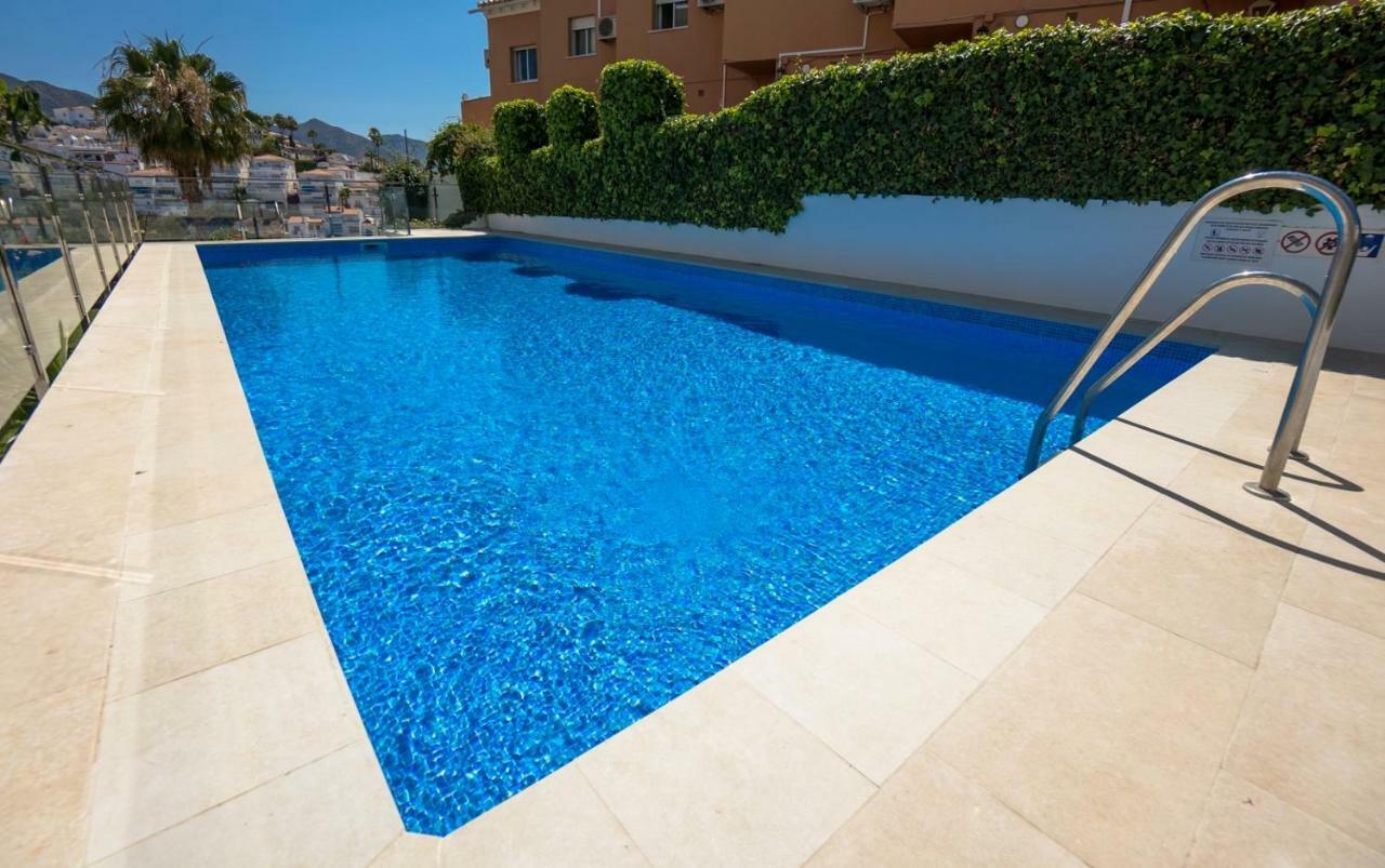 Aguamarina 7 Menyber Apartment เนร์คา ภายนอก รูปภาพ